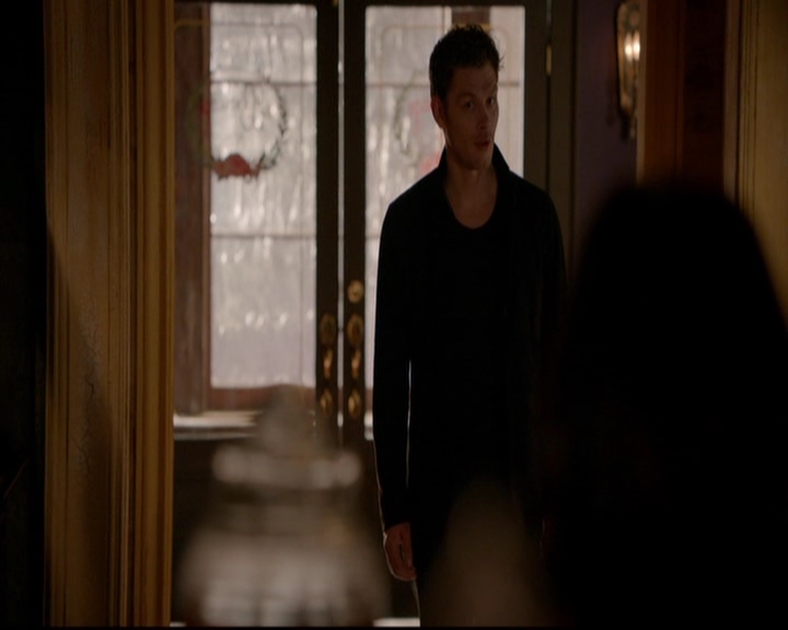 VampireDiariesWorld-dot-nl_TheOriginals_3x05TheAxemansLetters0530.jpg