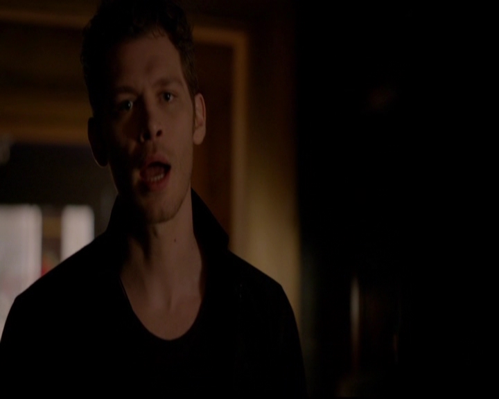 VampireDiariesWorld-dot-nl_TheOriginals_3x05TheAxemansLetters0543.jpg