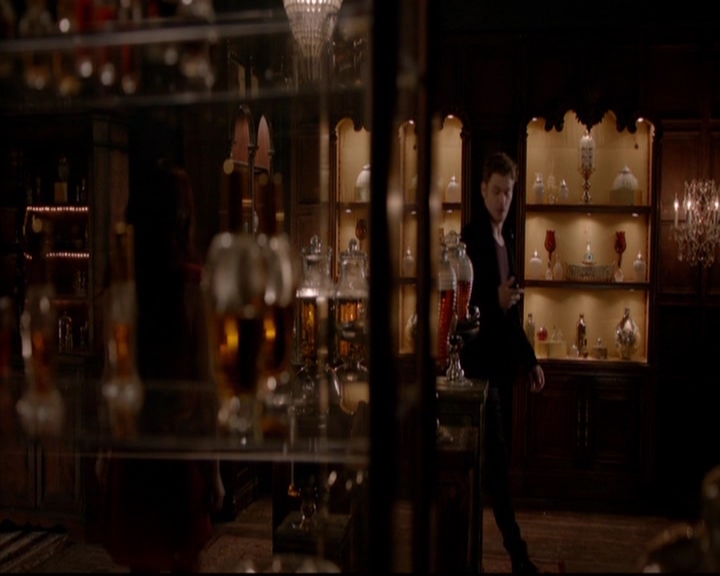 VampireDiariesWorld-dot-nl_TheOriginals_3x05TheAxemansLetters0556.jpg