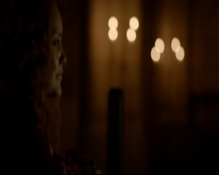 VampireDiariesWorld-dot-nl_TheOriginals_3x05TheAxemansLetters0582.jpg