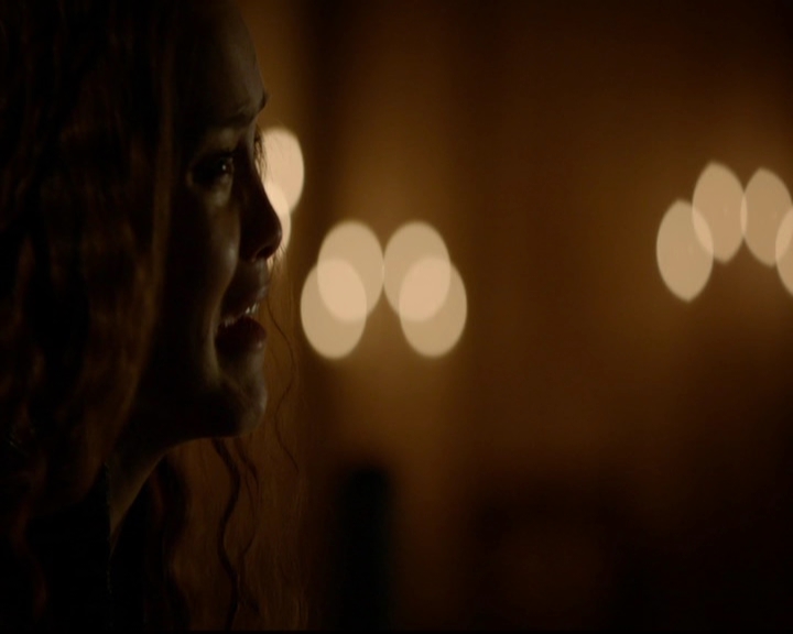 VampireDiariesWorld-dot-nl_TheOriginals_3x05TheAxemansLetters0615.jpg