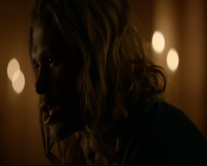 VampireDiariesWorld-dot-nl_TheOriginals_3x05TheAxemansLetters0674.jpg