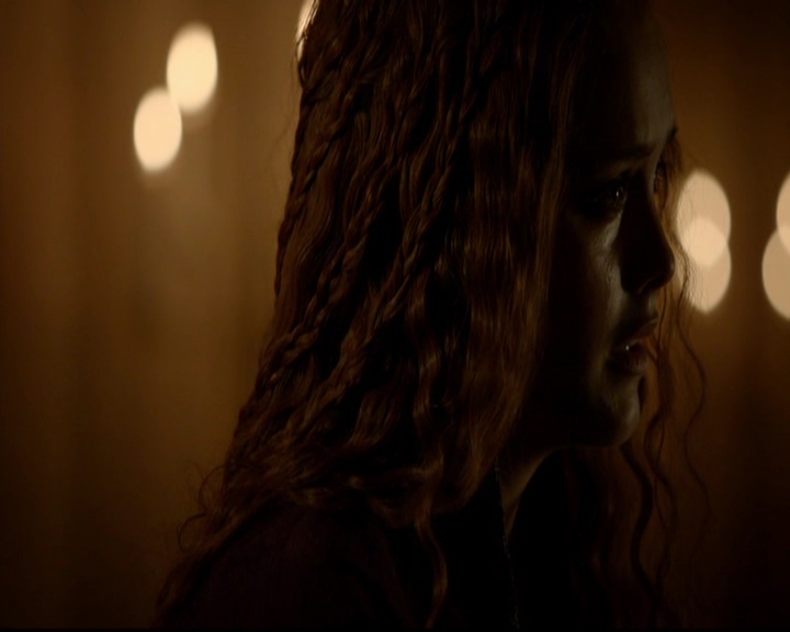 VampireDiariesWorld-dot-nl_TheOriginals_3x05TheAxemansLetters0681.jpg