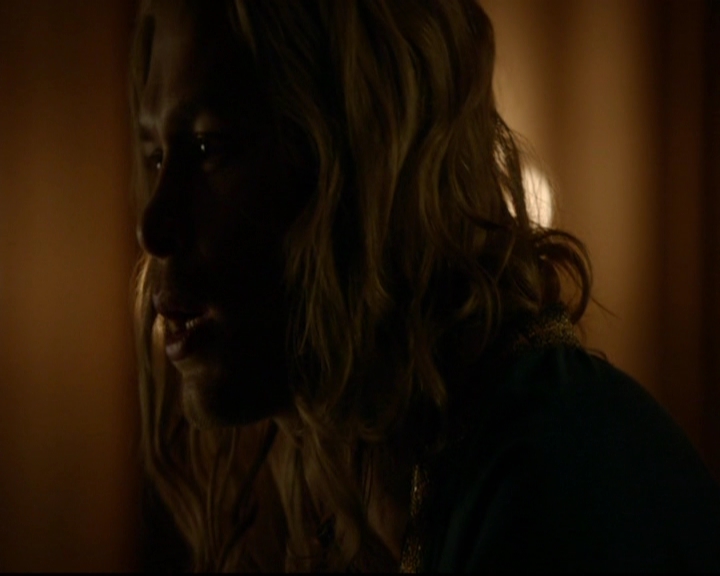 VampireDiariesWorld-dot-nl_TheOriginals_3x05TheAxemansLetters0684.jpg