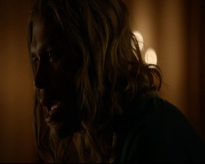 VampireDiariesWorld-dot-nl_TheOriginals_3x05TheAxemansLetters0686.jpg