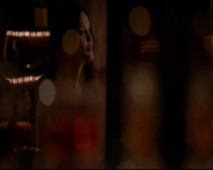 VampireDiariesWorld-dot-nl_TheOriginals_3x05TheAxemansLetters0780.jpg