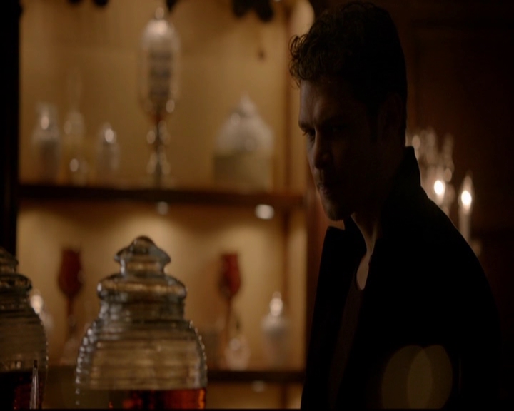 VampireDiariesWorld-dot-nl_TheOriginals_3x05TheAxemansLetters0782.jpg