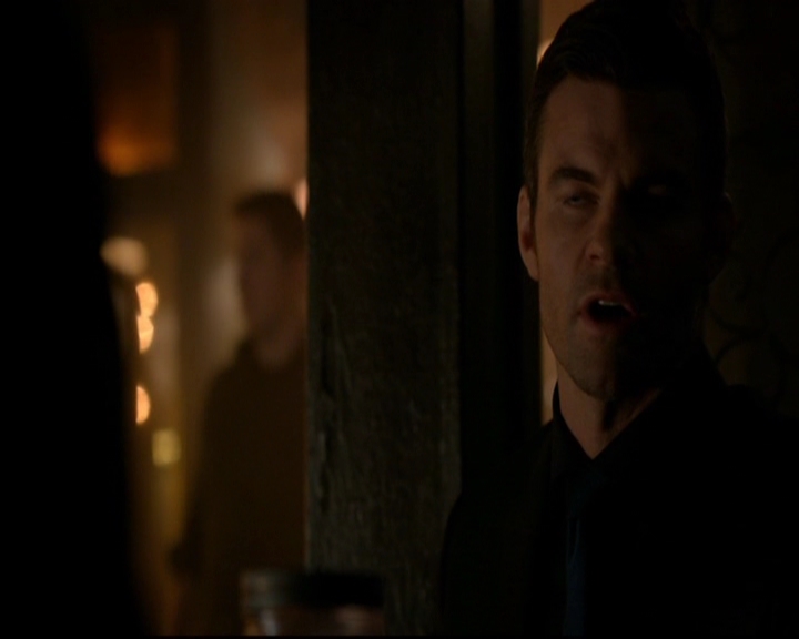 VampireDiariesWorld-dot-nl_TheOriginals_3x05TheAxemansLetters0841.jpg