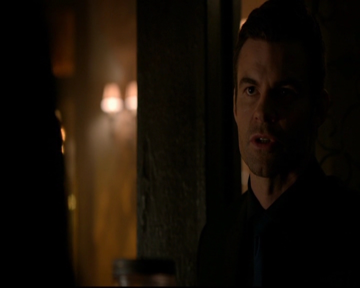 VampireDiariesWorld-dot-nl_TheOriginals_3x05TheAxemansLetters0842.jpg