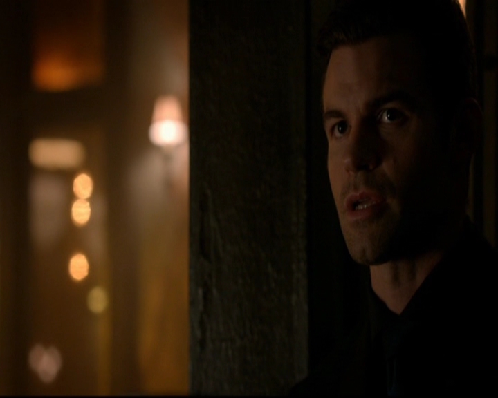 VampireDiariesWorld-dot-nl_TheOriginals_3x05TheAxemansLetters0859.jpg