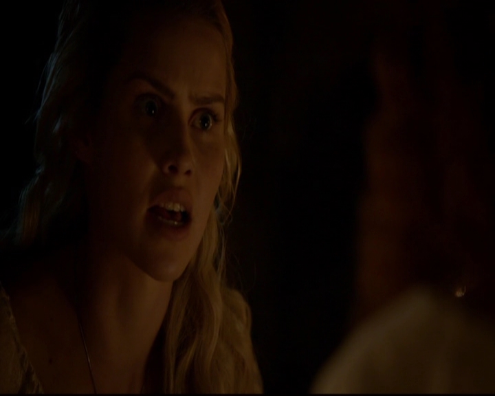 VampireDiariesWorld-dot-nl_TheOriginals_3x05TheAxemansLetters1062.jpg