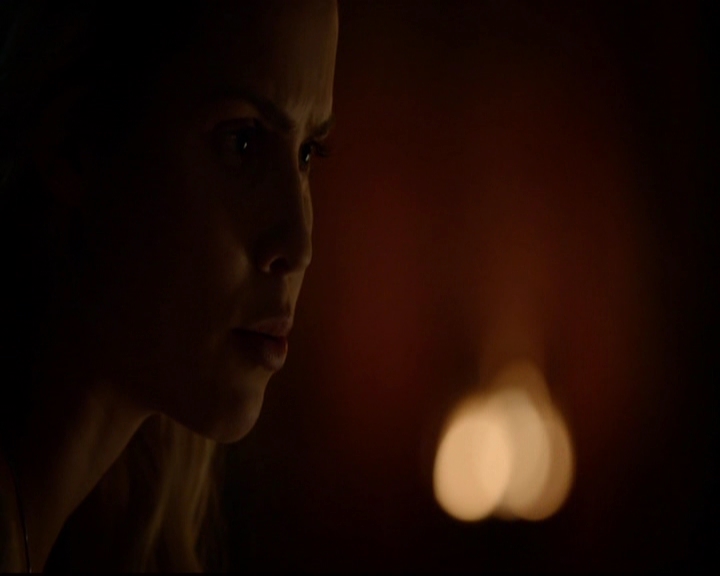 VampireDiariesWorld-dot-nl_TheOriginals_3x05TheAxemansLetters1105.jpg