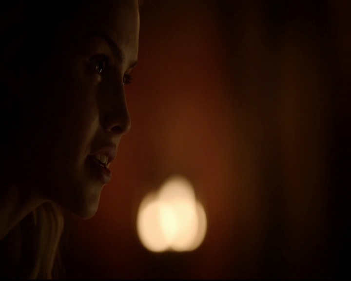 VampireDiariesWorld-dot-nl_TheOriginals_3x05TheAxemansLetters1121.jpg