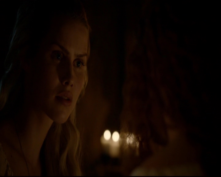 VampireDiariesWorld-dot-nl_TheOriginals_3x05TheAxemansLetters1128.jpg