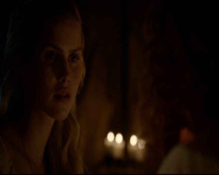 VampireDiariesWorld-dot-nl_TheOriginals_3x05TheAxemansLetters1130.jpg