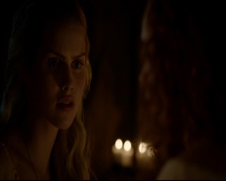 VampireDiariesWorld-dot-nl_TheOriginals_3x05TheAxemansLetters1131.jpg