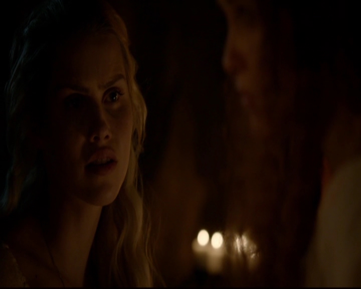 VampireDiariesWorld-dot-nl_TheOriginals_3x05TheAxemansLetters1138.jpg