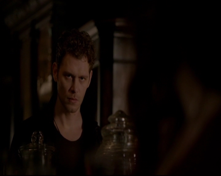 VampireDiariesWorld-dot-nl_TheOriginals_3x05TheAxemansLetters1197.jpg