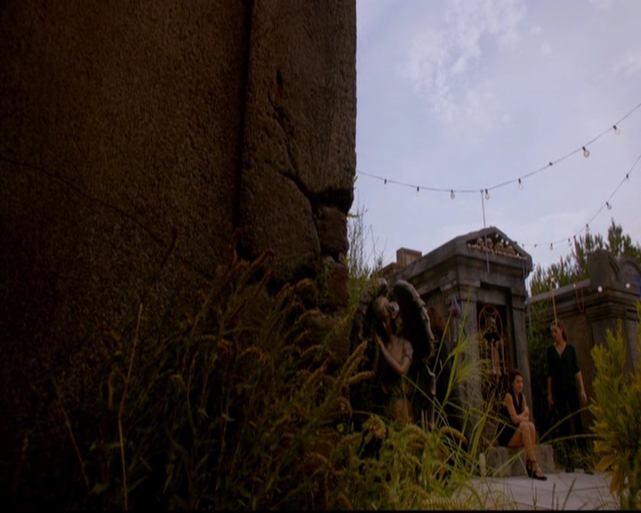 VampireDiariesWorld-dot-nl_TheOriginals_3x05TheAxemansLetters1229.jpg