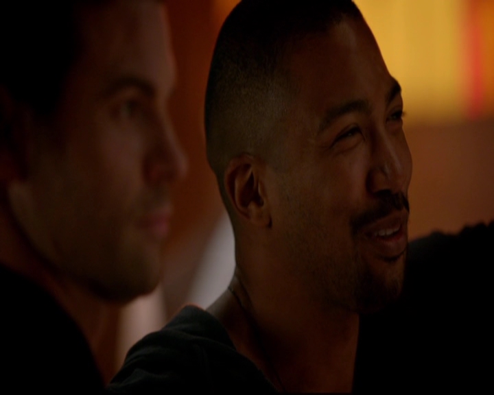 VampireDiariesWorld-dot-nl_TheOriginals_3x05TheAxemansLetters1341.jpg