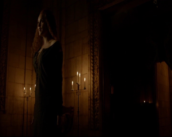 VampireDiariesWorld-dot-nl_TheOriginals_3x05TheAxemansLetters1402.jpg