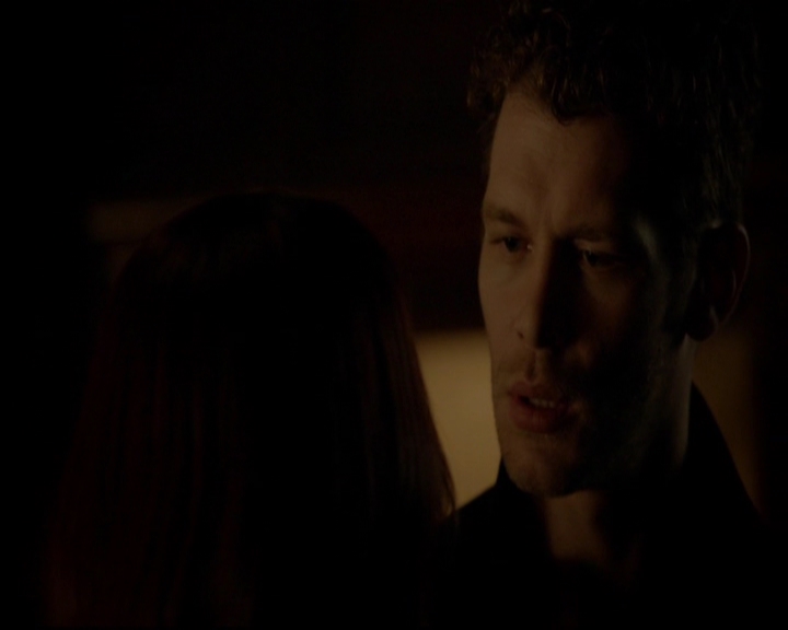 VampireDiariesWorld-dot-nl_TheOriginals_3x05TheAxemansLetters1450.jpg