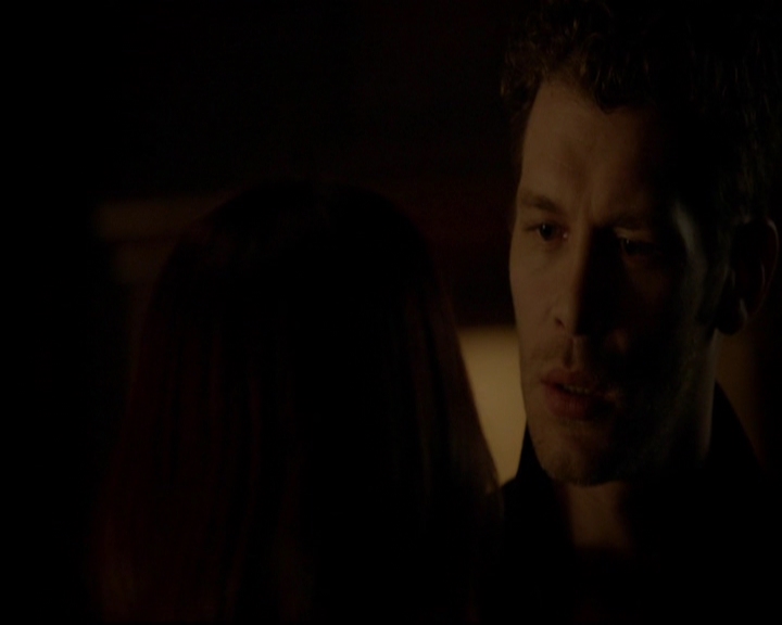 VampireDiariesWorld-dot-nl_TheOriginals_3x05TheAxemansLetters1451.jpg