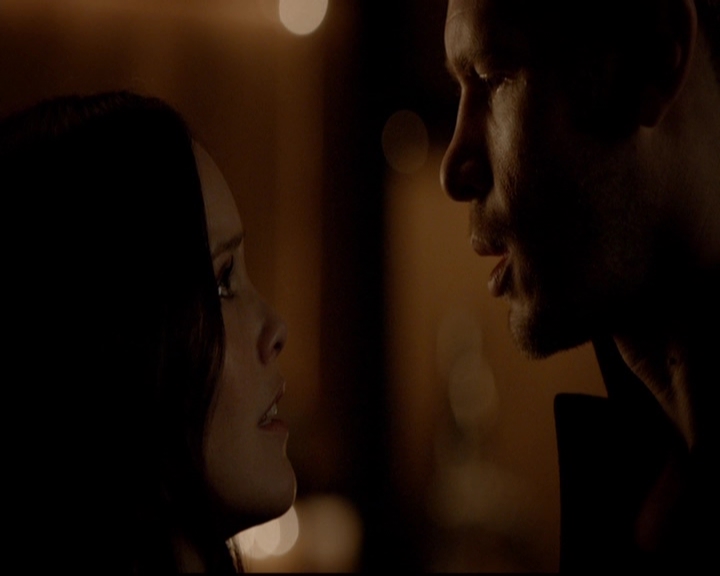 VampireDiariesWorld-dot-nl_TheOriginals_3x05TheAxemansLetters1461.jpg