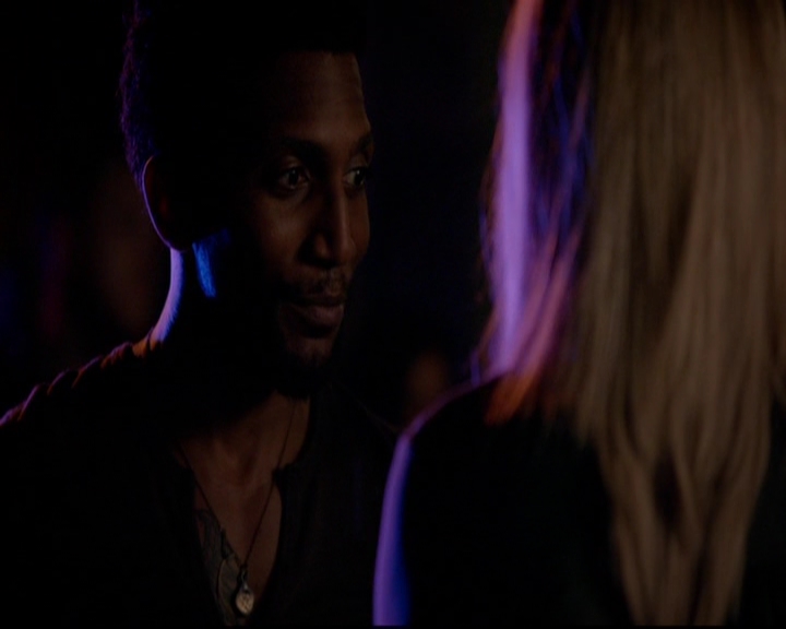 VampireDiariesWorld-dot-nl_TheOriginals_3x05TheAxemansLetters1489.jpg