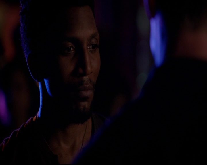 VampireDiariesWorld-dot-nl_TheOriginals_3x05TheAxemansLetters1519.jpg