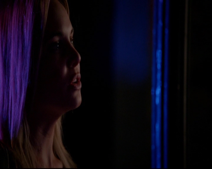 VampireDiariesWorld-dot-nl_TheOriginals_3x05TheAxemansLetters1527.jpg