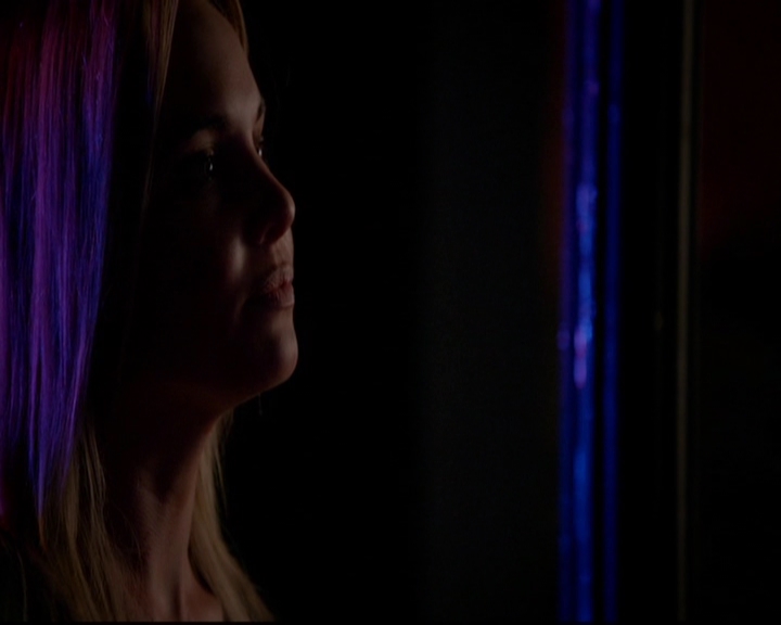 VampireDiariesWorld-dot-nl_TheOriginals_3x05TheAxemansLetters1528.jpg