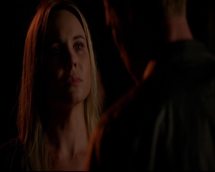 VampireDiariesWorld-dot-nl_TheOriginals_3x05TheAxemansLetters1535.jpg