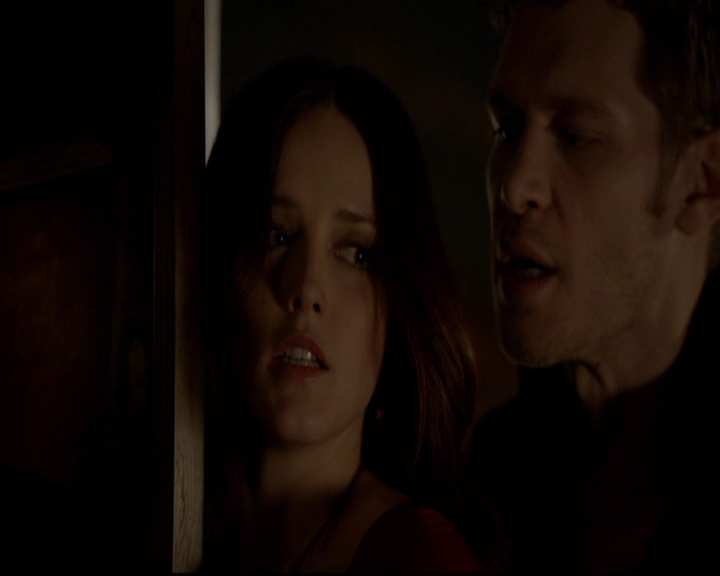 VampireDiariesWorld-dot-nl_TheOriginals_3x05TheAxemansLetters1583.jpg