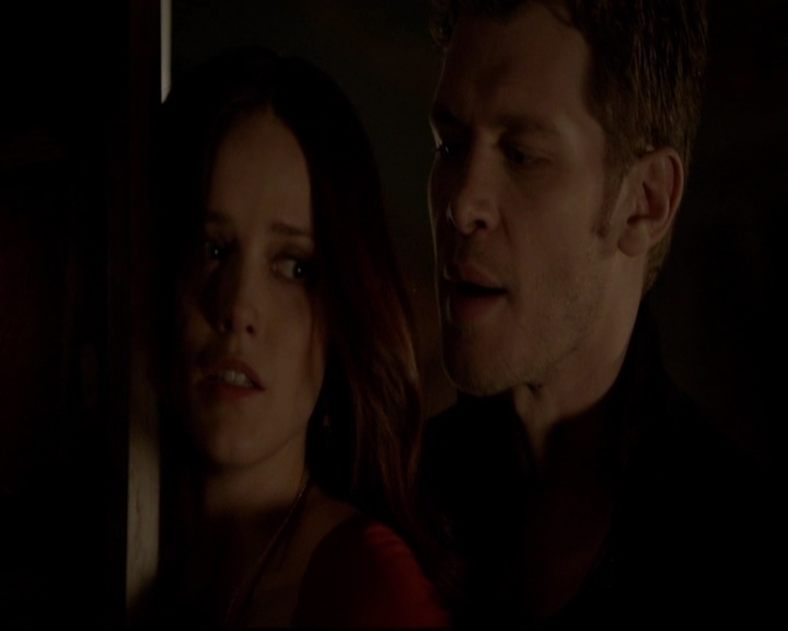 VampireDiariesWorld-dot-nl_TheOriginals_3x05TheAxemansLetters1585.jpg