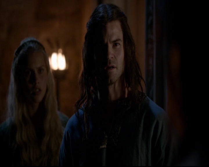 VampireDiariesWorld-dot-nl_TheOriginals_3x05TheAxemansLetters1602.jpg