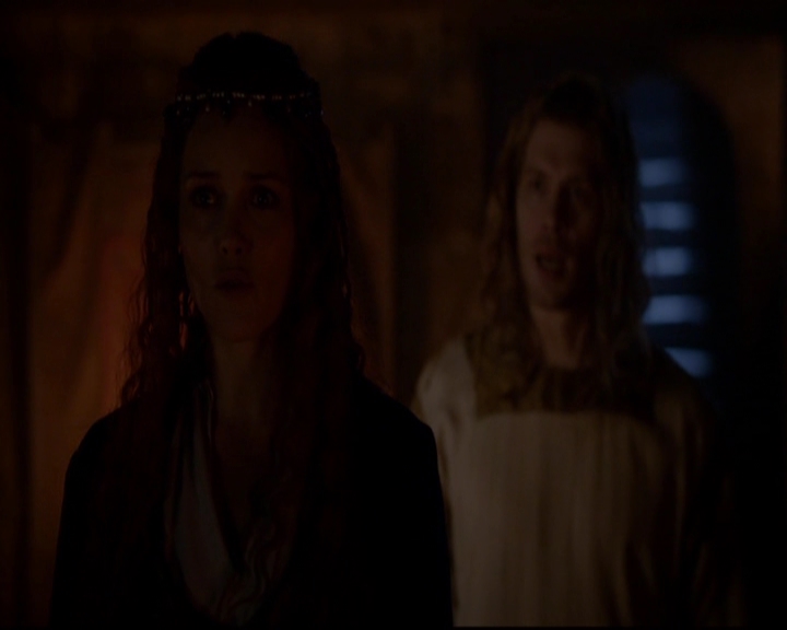 VampireDiariesWorld-dot-nl_TheOriginals_3x05TheAxemansLetters1646.jpg