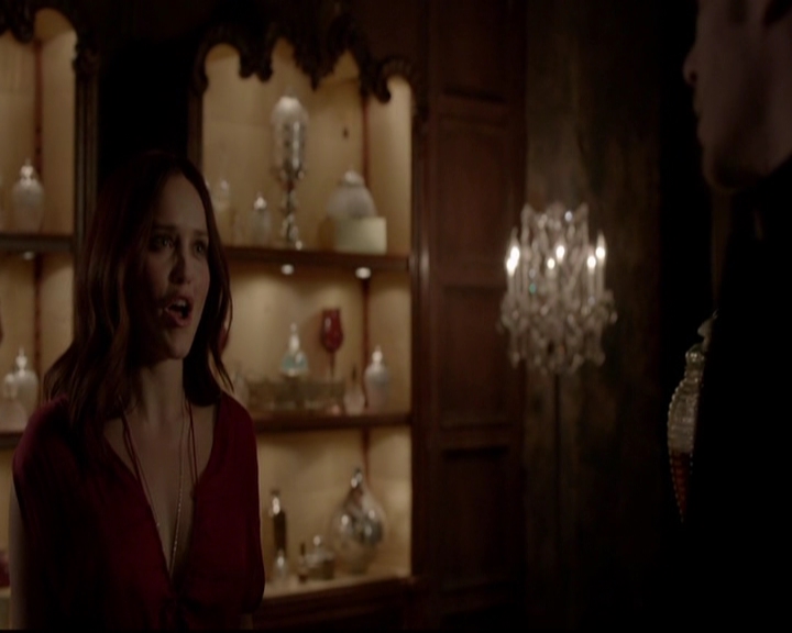 VampireDiariesWorld-dot-nl_TheOriginals_3x05TheAxemansLetters1696.jpg