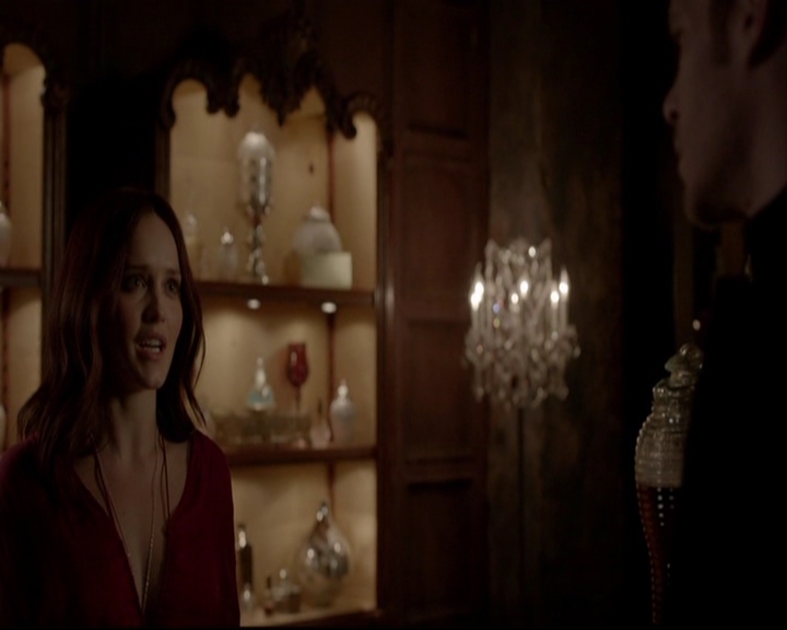 VampireDiariesWorld-dot-nl_TheOriginals_3x05TheAxemansLetters1697.jpg