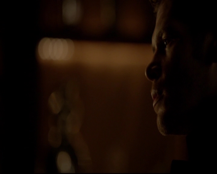 VampireDiariesWorld-dot-nl_TheOriginals_3x05TheAxemansLetters1700.jpg