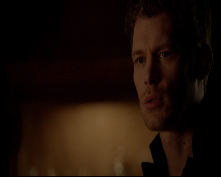 VampireDiariesWorld-dot-nl_TheOriginals_3x05TheAxemansLetters1711.jpg