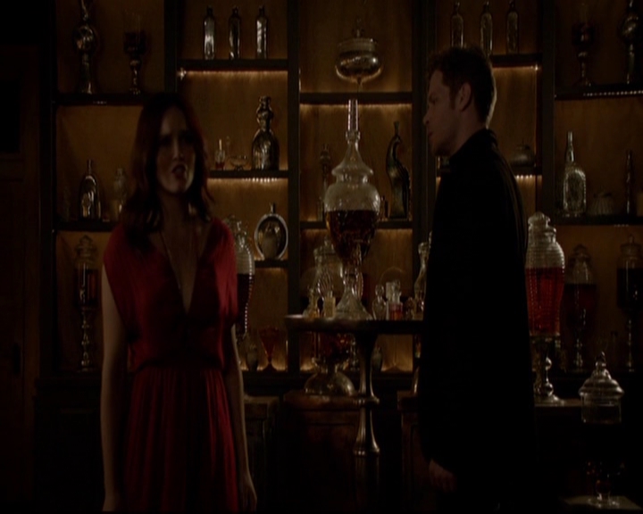 VampireDiariesWorld-dot-nl_TheOriginals_3x05TheAxemansLetters1761.jpg