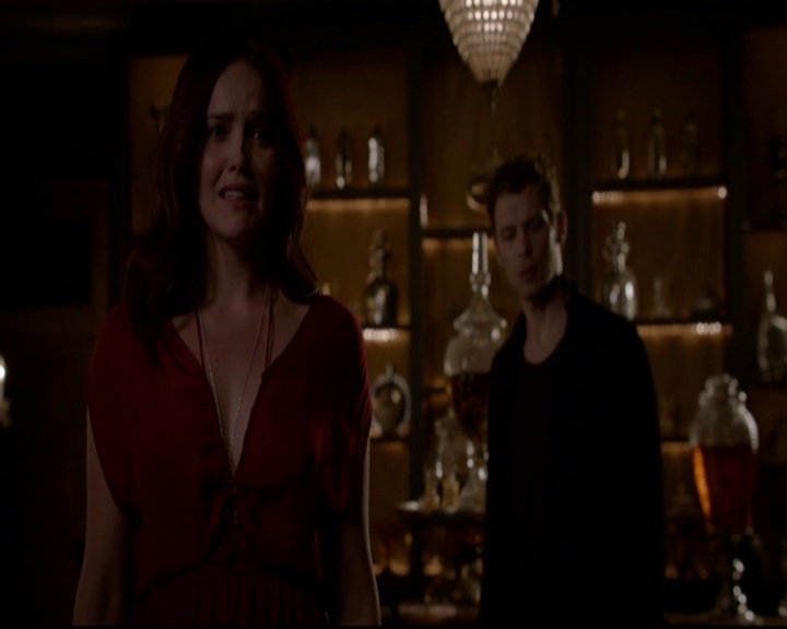 VampireDiariesWorld-dot-nl_TheOriginals_3x05TheAxemansLetters1771.jpg