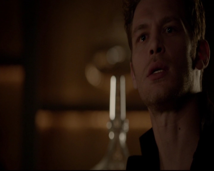 VampireDiariesWorld-dot-nl_TheOriginals_3x05TheAxemansLetters1838.jpg