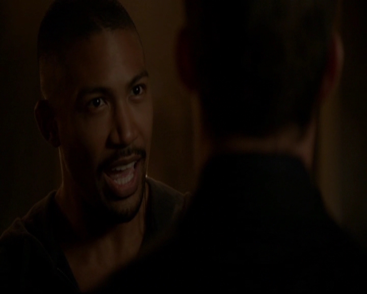 VampireDiariesWorld-dot-nl_TheOriginals_3x05TheAxemansLetters1962.jpg