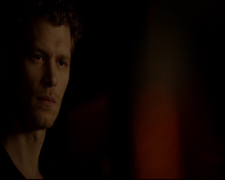 VampireDiariesWorld-dot-nl_TheOriginals_3x05TheAxemansLetters2028.jpg