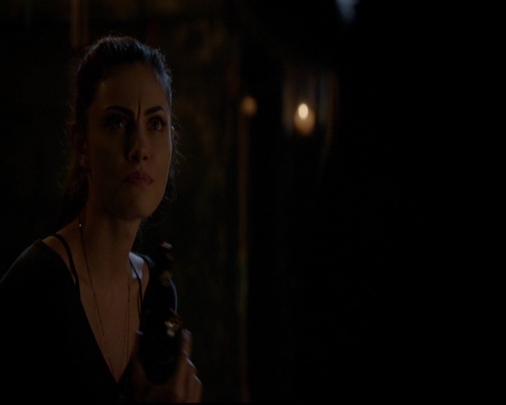 VampireDiariesWorld-dot-nl_TheOriginals_3x05TheAxemansLetters2038.jpg