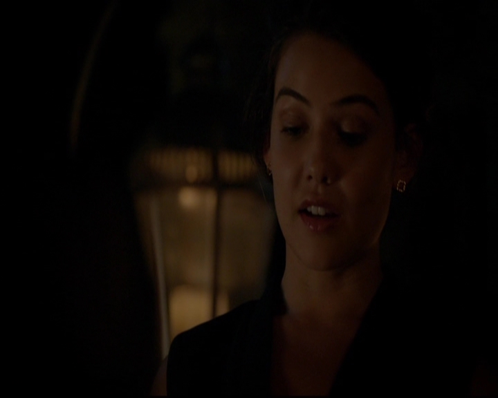 VampireDiariesWorld-dot-nl_TheOriginals_3x05TheAxemansLetters2054.jpg