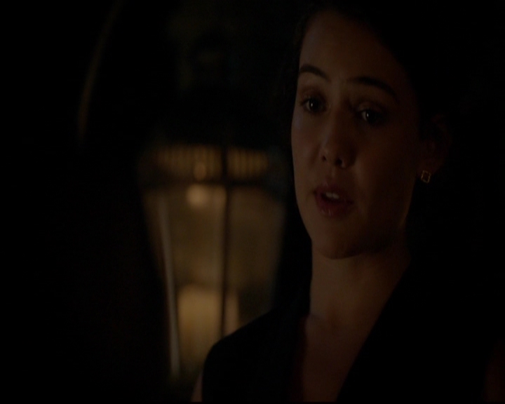 VampireDiariesWorld-dot-nl_TheOriginals_3x05TheAxemansLetters2058.jpg