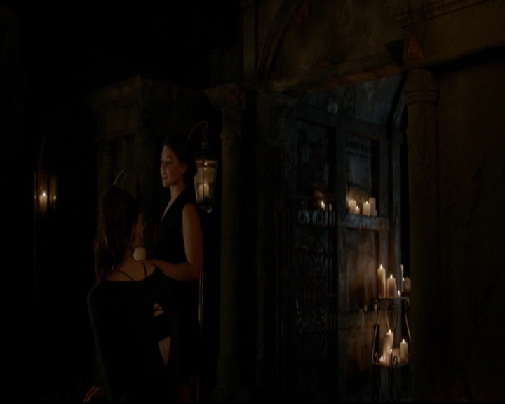 VampireDiariesWorld-dot-nl_TheOriginals_3x05TheAxemansLetters2080.jpg